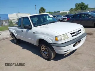 2003 Mazda B-Series Truck DS z VIN 4F4YR16UX3TM20352, wystawiony jako IAAI lot #42281355 z przebiegiem 215 968 mil mil oraz . Historia ofert i sprzedaży dostępna na DreamBid. Obrazek 1.