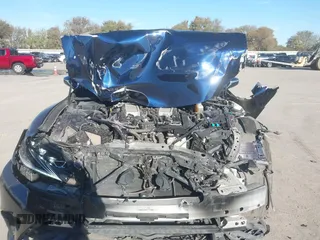 2018 Lexus LS with VIN JTHC51FF0J5004648, listed as a IAAI auction lot 40895931 with 86,510 mi miles. Bid and sale history available at carsss.com. Image 6.
