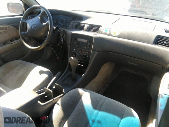2001 Toyota Camry CE with VIN 4T1BG22K21U108981, listed as a IAAI auction lot 41840902 with 245,927 mi miles and . Bid and sale history available at DreamBid. Image 5.