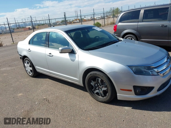2011 Ford Fusion SE with VIN 3FAHP0HG2BR144898, listed as a IAAI auction lot 37638561 with 96,815 mi miles. Bid and sale history available at carsss.com. Image 14.
