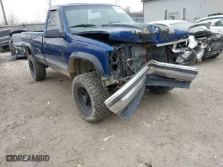 1994 Chevrolet C/K 1500 with VIN 1GCEK14K2RE118777, listed as a IAAI auction lot 41556097 with 142,995 mi miles. Bid and sale history available at carsss.com. Image 1.