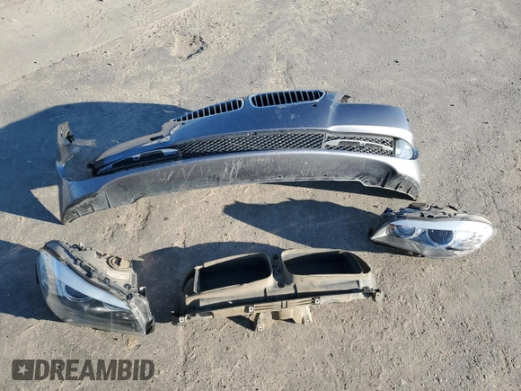 2012 BMW 5 Series 528i z VIN WBAXG5C5XCDX02237, wystawiony jako Copart lot #47799275 z przebiegiem 116 257 mil mil oraz Szkoda całkowita • Salvage title. Historia ofert i sprzedaży dostępna na DreamBid. Obrazek 14.
