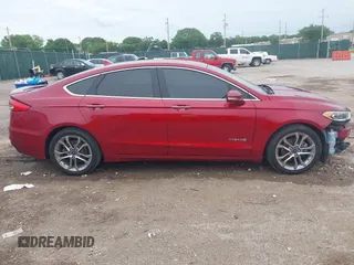 2019 Ford Fusion Titanium с VIN 3FA6P0RU2KR190369, выставлен на аукционе IAAI как лот 42193379 с пробегом 60 325 миль миль и . История ставок и продаж доступна на DreamBid. Изображение 14.