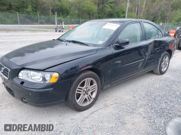 2005 Volvo S60 with VIN YV1RS592052430958, listed as a IAAI auction lot 42115131 with 187,424 mi miles. Bid and sale history available at carsss.com. Image 2.