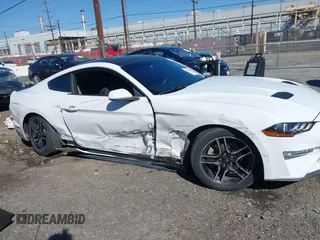 2018 Ford Mustang EcoBoost with VIN 1FA6P8TH3J5129155, listed as a IAAI auction lot 41809077 with 39,680 mi miles and . Bid and sale history available at carsss.com. Image 6.