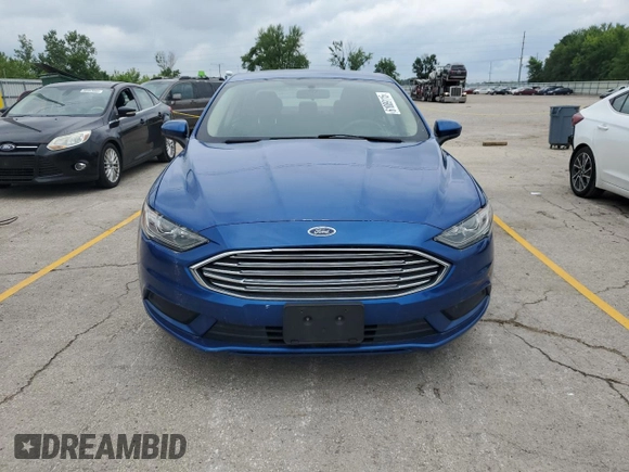 2018 Ford Fusion SE z VIN 3FA6P0LU5JR132702, wystawiony jako Copart lot #61089115 z przebiegiem 123 854 mil mil oraz Czysty tytuł • Clean title. Historia ofert i sprzedaży dostępna na DreamBid. Obrazek 5.