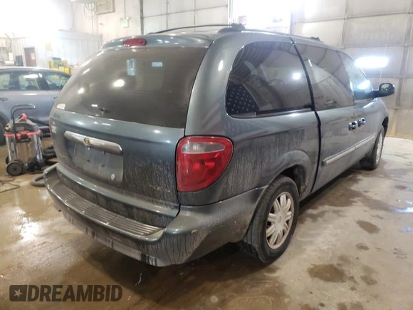 2006 Chrysler Town & Country LWB Touring with VIN 2A4GP54L26R745658, listed as a Copart auction lot 51740881 with 290,535 mi miles and Salvage Title. Bid and sale history available at carsss.com. Image 4.