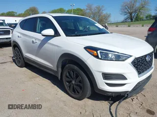 2020 Hyundai Tucson SE z VIN KM8J2CA42LU154252, wystawiony jako IAAI lot #42192721 z przebiegiem 78 193 mil mil oraz . Historia ofert i sprzedaży dostępna na DreamBid. Obrazek 1.