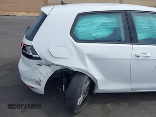 2015 Volkswagen Golf TSI S z VIN 3VW817AU1FM023073, wystawiony jako IAAI lot #42228823 z przebiegiem 80 255 mil mil oraz . Historia ofert i sprzedaży dostępna na DreamBid. Obrazek 6.
