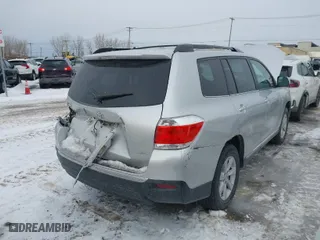 2013 Toyota Highlander with VIN 5TDBK3EH0DS255530, listed as a IAAI auction lot 41420527 with 118,810 mi miles. Bid and sale history available at carsss.com. Image 18.
