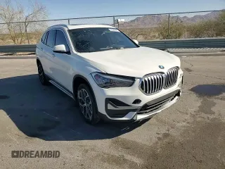 2021 BMW X1 sDrive28i z VIN WBXJG7C01M5T72642, wystawiony jako Copart lot #49304325 z przebiegiem 39 124 mil mil oraz Szkoda całkowita • Salvage title. Historia ofert i sprzedaży dostępna na DreamBid. Obrazek 12.