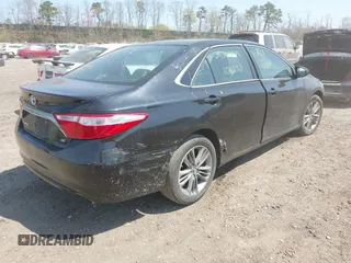 2015 Toyota Camry XLE z VIN 4T1BF1FK4FU933984, wystawiony jako IAAI lot #42121695 z przebiegiem Nie podano mil oraz . Historia ofert i sprzedaży dostępna na DreamBid. Obrazek 4.