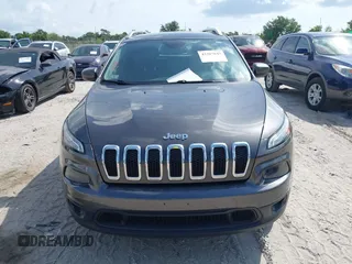 2016 Jeep Cherokee Latitude z VIN 1C4PJMCS1GW367447, wystawiony jako IAAI lot #42367643 z przebiegiem 151 072 mil mil oraz . Historia ofert i sprzedaży dostępna na DreamBid. Obrazek 12.