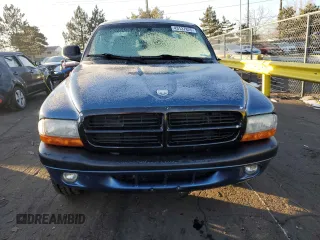 2004 Dodge Dakota Sport with VIN 1D7HG32N44S749232, listed as a Copart auction lot 43137825 with 84,672 mi miles and Salvage Title. Bid and sale history available at carsss.com. Image 5.