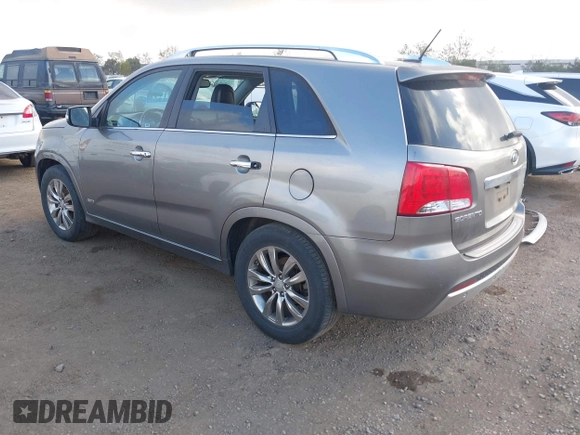 2012 Kia Sorento SX with VIN 5XYKWDA24CG195291, listed as a IAAI auction lot 41912320 with 245,650 mi miles. Bid and sale history available at carsss.com. Image 3.