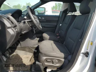 2017 Ford Police Interceptor Utility z VIN 1FM5K8AR7HGE01362, wystawiony jako Copart lot #50712705 z przebiegiem 92 267 mil mil oraz Szkody całkowita. Historia ofert i sprzedaży dostępna na DreamBid. Obrazek 7.