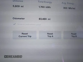 2017 Tesla Model S 100D с VIN 5YJSA1E25HF209284, выставлен на аукционе IAAI как лот 41953515 с пробегом 83 489 миль миль и . История ставок и продаж доступна на DreamBid. Изображение 7.
