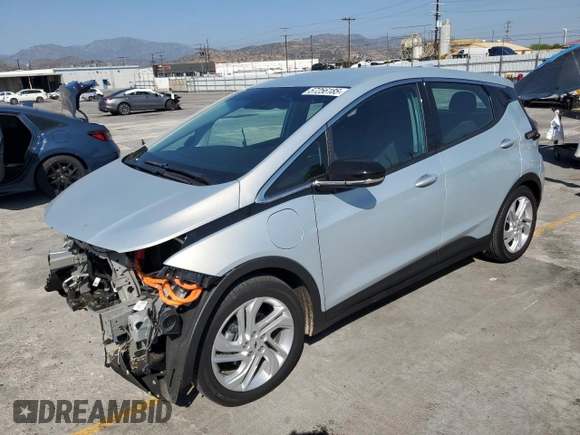 2023 Chevrolet Bolt EV 1LT z VIN 1G1FW6S05P4177390, wystawiony jako Copart lot #57256185 z przebiegiem 9 590 mil mil oraz Szkoda całkowita • Salvage title. Historia ofert i sprzedaży dostępna na DreamBid. Obrazek 1.