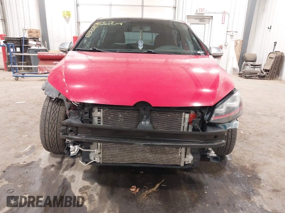2015 Volkswagen Golf GTI SE with VIN 3VW5T7AU8FM087513, listed as a IAAI auction lot 41095244 with 84,064 mi miles. Bid and sale history available at carsss.com. Image 6.