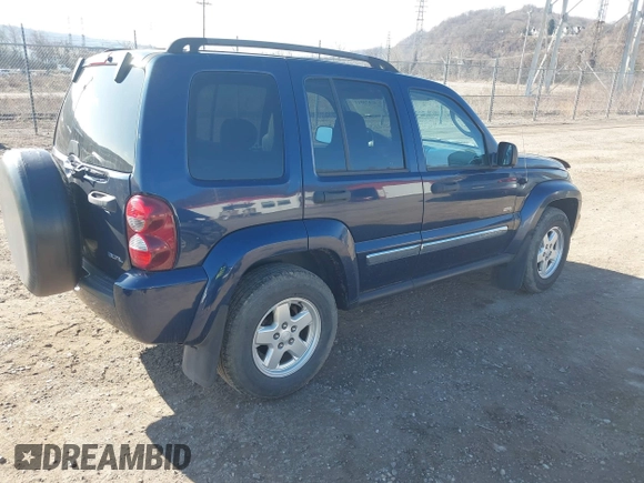 2006 Jeep Liberty Sport with VIN 1J4GL48K26W214748, listed as a IAAI auction lot 41875513 with 105,941 mi miles. Bid and sale history available at carsss.com. Image 4.