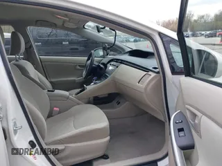2010 Toyota Prius II with VIN JTDKN3DU1A0241222, listed as a IAAI auction lot 42102110 with 199,895 mi miles. Bid and sale history available at carsss.com. Image 5.