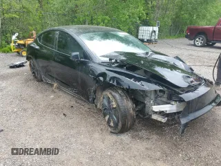 2025 Tesla Model 3 Long Range with VIN 5YJ3E1EB6SF923974, listed as a Copart auction lot 57059495 with 9,108 mi miles and Salvage title. Bid and sale history available at DreamBid. Image 4.