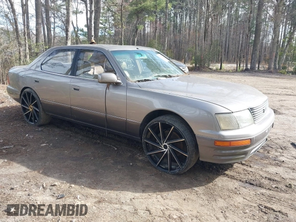 1995 Lexus LS 400 z VIN JT8UF22E9S0018339, wystawiony jako IAAI lot #41848747 z przebiegiem Nie podano mil oraz . Historia ofert i sprzedaży dostępna na DreamBid. Obrazek 1.