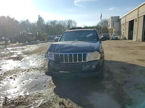 2005 Jeep Grand Cherokee Limited with VIN 1J4HR58245C645018, listed as a Copart auction lot 85703174 with 199,131 mi miles and Salvage Title. Bid and sale history available at carsss.com. Image 12.
