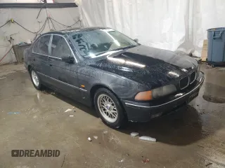 2000 BMW 5 Series 528iA with VIN WBADM6342YGU16431, listed as a Copart auction lot 45346575 with 99,799 mi miles and Salvage Title. Bid and sale history available at carsss.com. Image 4.