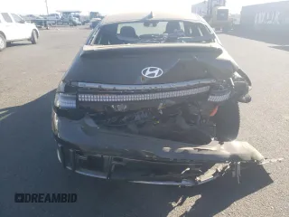 2023 Hyundai Ioniq 6 SEL z VIN KMHM34AA7PA032189, wystawiony jako Copart lot #71499803 z przebiegiem 2848 mil mil oraz . Historia ofert i sprzedaży dostępna na DreamBid. Obrazek 6.