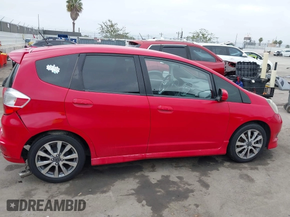 2013 Honda Fit Sport с VIN JHMGE8H50DC007175, выставлен на аукционе IAAI как лот 42474888 с пробегом 89 908 миль миль и . История ставок и продаж доступна на DreamBid. Изображение 13.