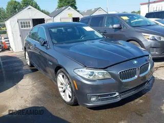 2016 BMW 5 Series 535i z VIN WBA5B1C51GG131286, wystawiony jako IAAI lot #42591726 z przebiegiem 137 686 mil mil oraz . Historia ofert i sprzedaży dostępna na DreamBid. Obrazek 1.
