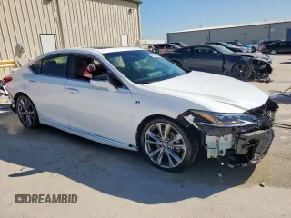 2019 Lexus ES with VIN 58ABZ1B18KU011919, listed as a Copart auction lot 49917705 with 46,015 mi miles and Salvage Title. Bid and sale history available at carsss.com. Image 4.