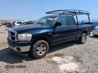 2006 Dodge 1500 SLT z VIN 1D7HU18256S651808, wystawiony jako Copart lot #60377465 z przebiegiem 288 470 mil mil oraz Czysty tytuł • Clean title. Historia ofert i sprzedaży dostępna na DreamBid. Obrazek 1.