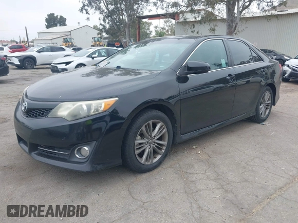 2014 Toyota Camry L with VIN 4T1BF1FK2EU816743, listed as a IAAI auction lot 42047519 with 266,904 mi miles. Bid and sale history available at carsss.com. Image 17.