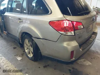 2014 Subaru Outback 2.5i Premium with VIN 4S4BRBCC6E3323986, listed as a IAAI auction lot 41622049 with 130,662 mi miles. Bid and sale history available at carsss.com. Image 6.