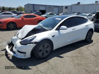2023 Tesla Model 3 с VIN 5YJ3E1EA3PF575985, выставлен на аукционе Copart как лот 56001075 с пробегом 54 640 миль миль и Списание • Salvage title. История ставок и продаж доступна на DreamBid. Изображение 1.