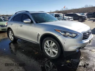 2016 Infiniti QX70 with VIN JN8CS1MW5GM750058, listed as a Copart auction lot 47272935 with 82,155 mi miles and Salvage Title. Bid and sale history available at DreamBid. Image 4.
