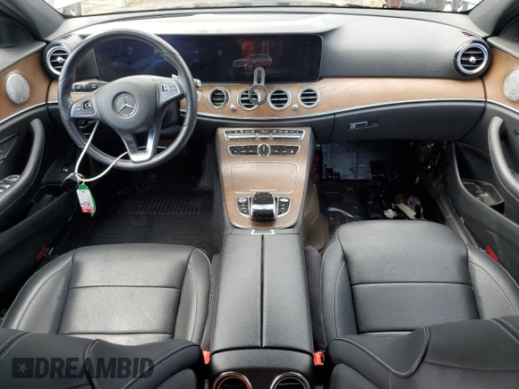 2018 Mercedes-Benz E 400 with VIN WDDZH6GB7JA478833, listed as a Copart auction lot 55651165 with Not Provided miles and Salvage Title. Bid and sale history available at DreamBid. Image 8.