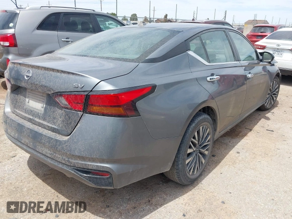 2023 Nissan Altima SV z VIN 1N4BL4DV3PN317528, wystawiony jako IAAI lot #42130756 z przebiegiem 73 037 mil mil oraz . Historia ofert i sprzedaży dostępna na DreamBid. Obrazek 4.