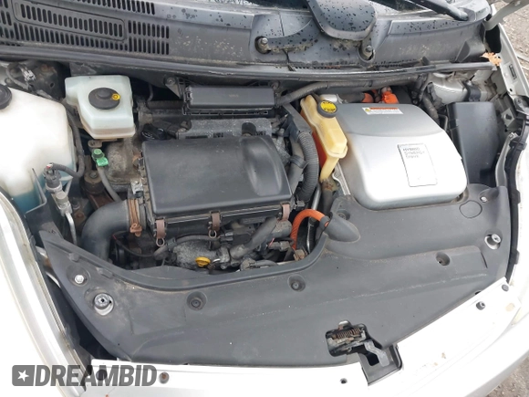 2005 Toyota Prius with VIN JTDKB20U853110933, listed as a IAAI auction lot 42049592 with 158,217 mi miles. Bid and sale history available at carsss.com. Image 10.