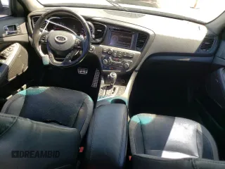 2012 Kia Optima SX z VIN 5XXGR4A61CG007878, wystawiony jako Copart lot #57992585 z przebiegiem 147 413 mil mil oraz Szkoda całkowita • Salvage title. Historia ofert i sprzedaży dostępna na DreamBid. Obrazek 8.