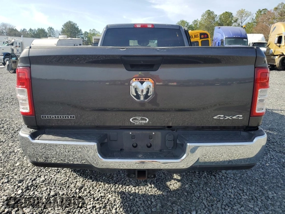 2022 Ram 3500 SLT with VIN 3C63R3HL2NG419898, listed as a Copart auction lot 43207465 with 92,178 mi miles and Salvage Title. Bid and sale history available at carsss.com. Image 6.