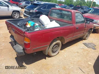 1996 Toyota Tacoma z VIN 4TANL42N2TZ151317, wystawiony jako IAAI lot #42219469 z przebiegiem 269 798 mil mil oraz . Historia ofert i sprzedaży dostępna na DreamBid. Obrazek 4.