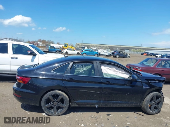 2019 Volkswagen Jetta SEL z VIN 3VWE57BU1KM060382, wystawiony jako IAAI lot #42048630 z przebiegiem 68 089 mil mil oraz . Historia ofert i sprzedaży dostępna na DreamBid. Obrazek 14.