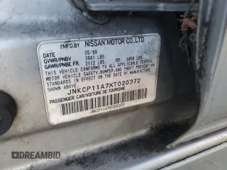 1999 Infiniti G20 z VIN JNKCP11A7XT020372, wystawiony jako Copart lot #73639514 z przebiegiem 174 467 mil mil oraz Szkody całkowita. Historia ofert i sprzedaży dostępna na DreamBid. Obrazek 12.
