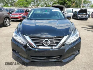 2017 Nissan Altima SV with VIN 1N4AL3AP3HC163251, listed as a Copart auction lot 61991825 with 249,880 mi miles and Salvage title. Bid and sale history available at DreamBid. Image 5.