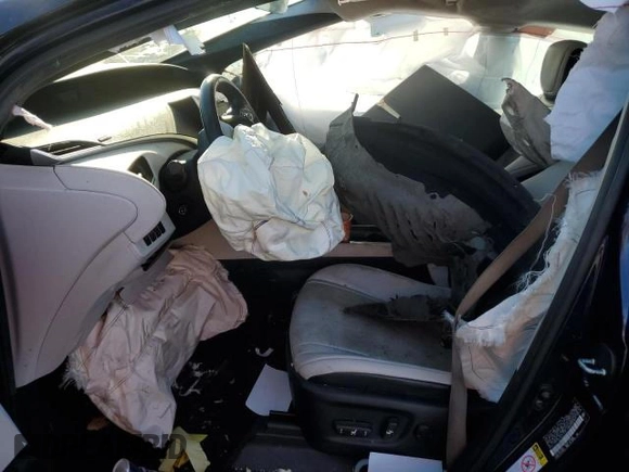 2017 Toyota Mirai z VIN JTDBVRBD4HA003455, wystawiony jako Copart lot #56256935 z przebiegiem Nie podano mil oraz Szkoda całkowita • Salvage title. Historia ofert i sprzedaży dostępna na DreamBid. Obrazek 7.