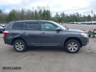 2009 Toyota Highlander with VIN JTEES41A392122086, listed as a IAAI auction lot 42029292 with 268,092 mi miles. Bid and sale history available at carsss.com. Image 14.