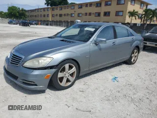 2012 Mercedes-Benz S 550 with VIN WDDNG9EB1CA452043, listed as a Copart auction lot 62832375 with 184,328 mi miles and Clean title. Bid and sale history available at DreamBid. Image 1.